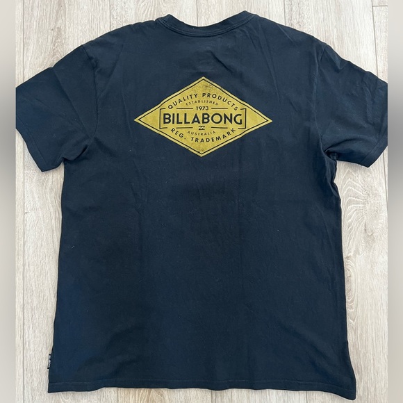 Billabong Tee shirt - Picture 1 of 3
